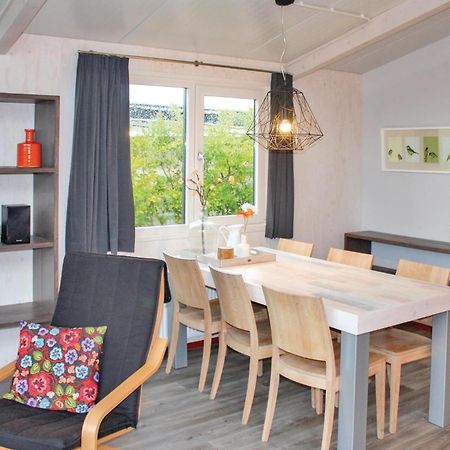 Nice Home In Sint-Annaland With Sauna מראה חיצוני תמונה