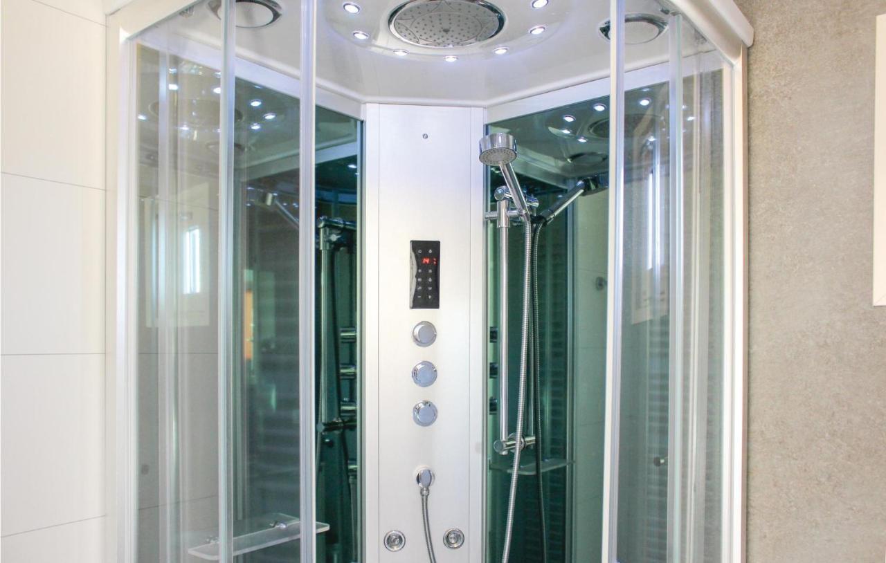 Nice Home In Sint-Annaland With Sauna מראה חיצוני תמונה